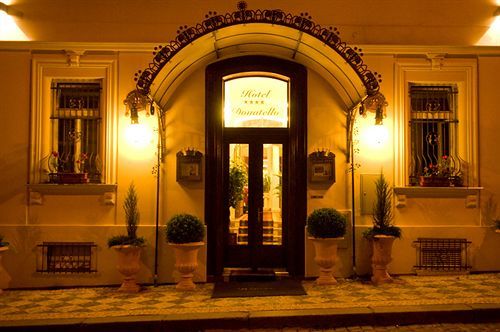 Hotel Donatello Prága Kültér fotó