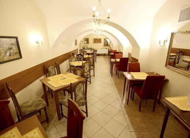 Hotel Donatello Prága Kültér fotó
