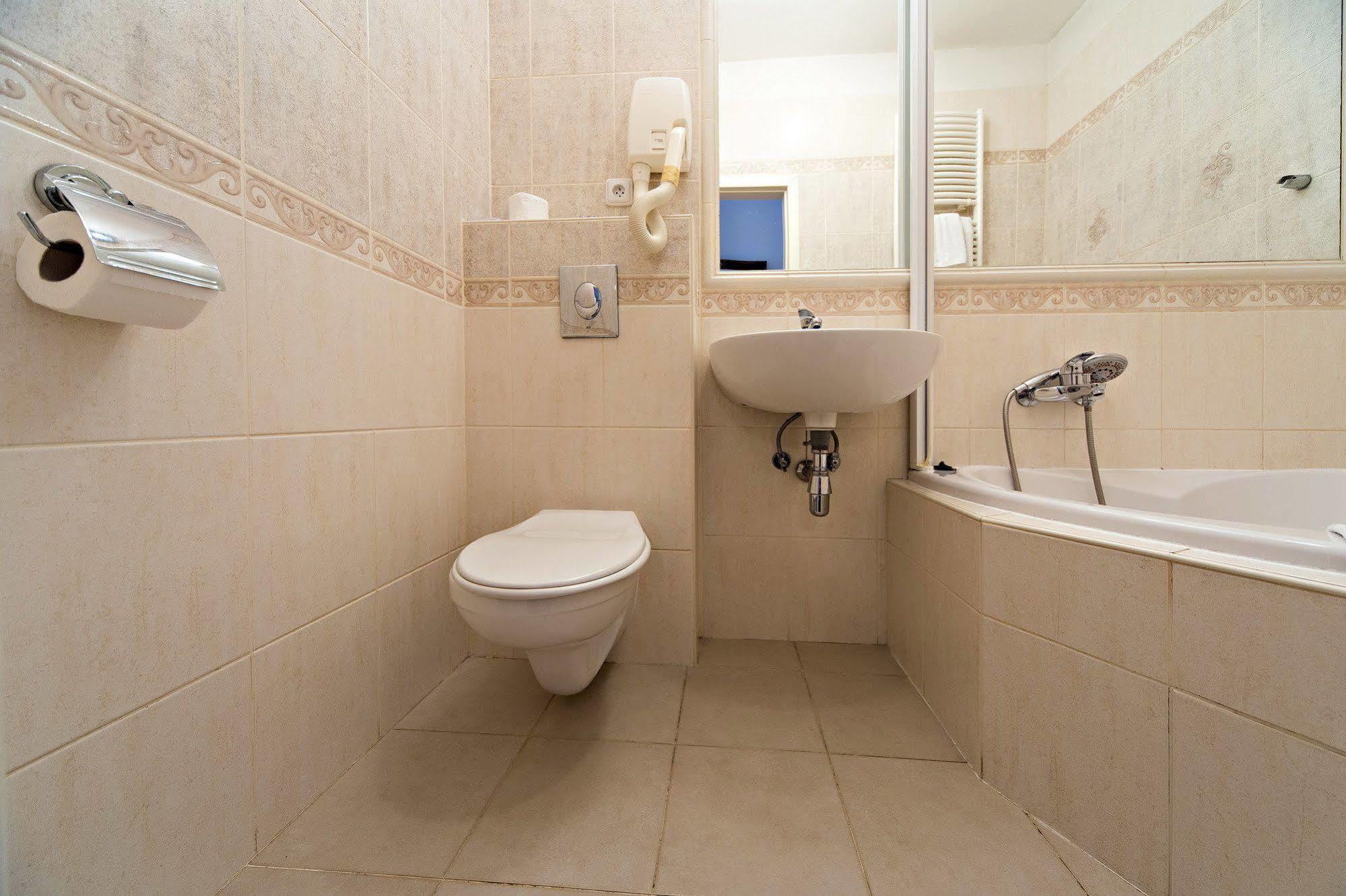 Hotel Donatello Prága Kültér fotó